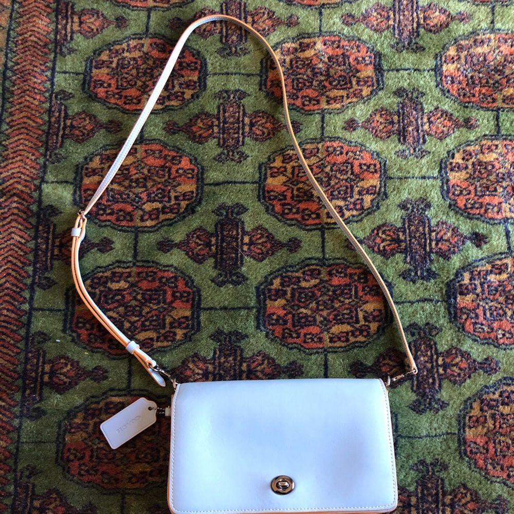 RARE DISCONTINUED Coach Dinky Crossbody Bag in Cornflower Blue